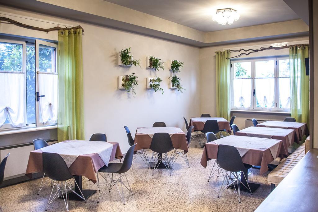 Hotel Le Vigne Di Corvino Casteggio Exterior foto