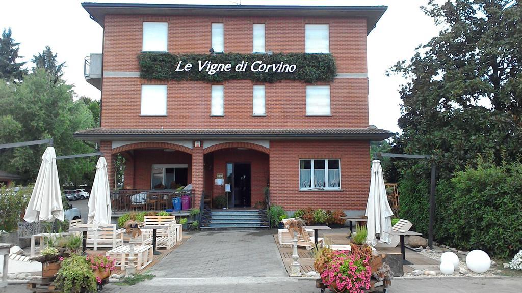 Hotel Le Vigne Di Corvino Casteggio Exterior foto